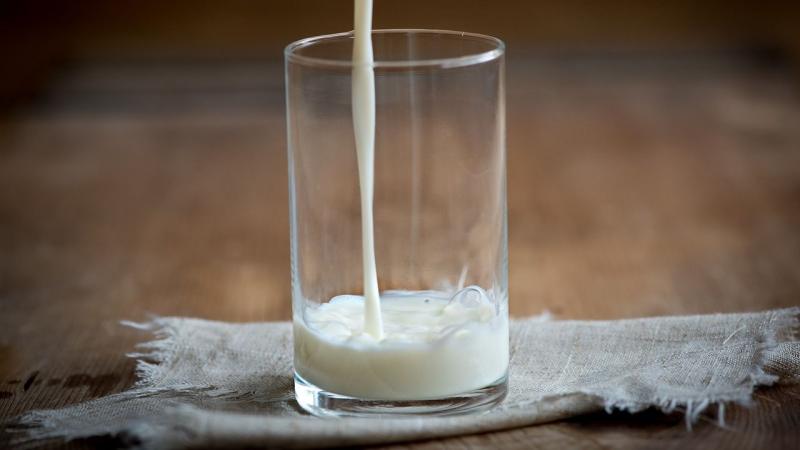 glas melk, lactose intolerant