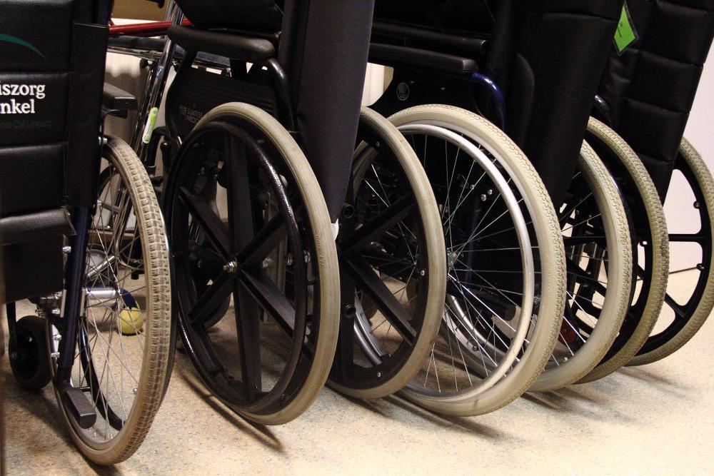 Rolstoel Rolstoel, mobiliteitshulpmiddel