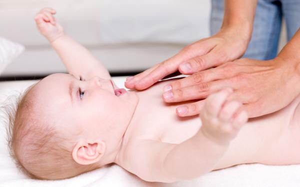 Workshop babymassage Wit-Gele Kruis Vlaams-Brabant
