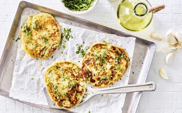 Foto flatbread van aardappel