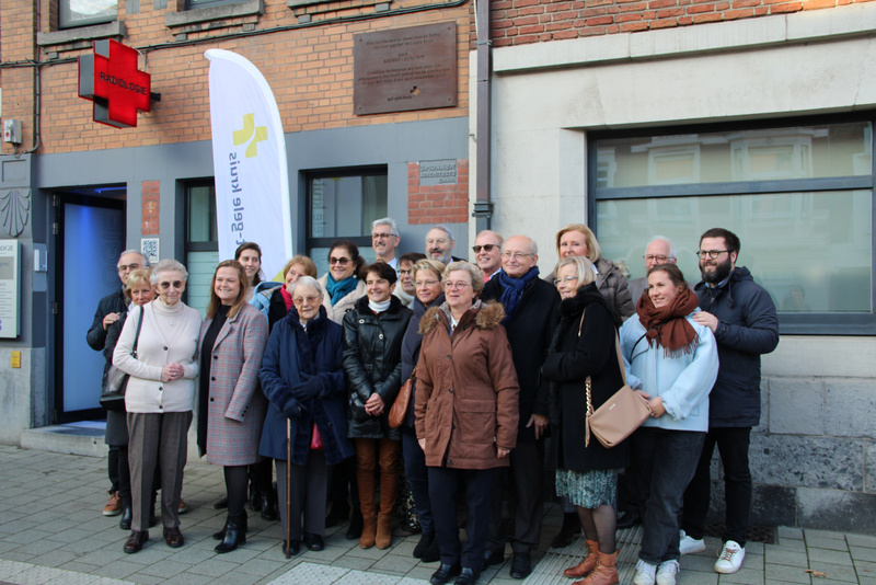 Onthulling gedenkplaat