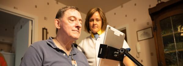 Patiënt en verpleegkundige testen Intelliprove